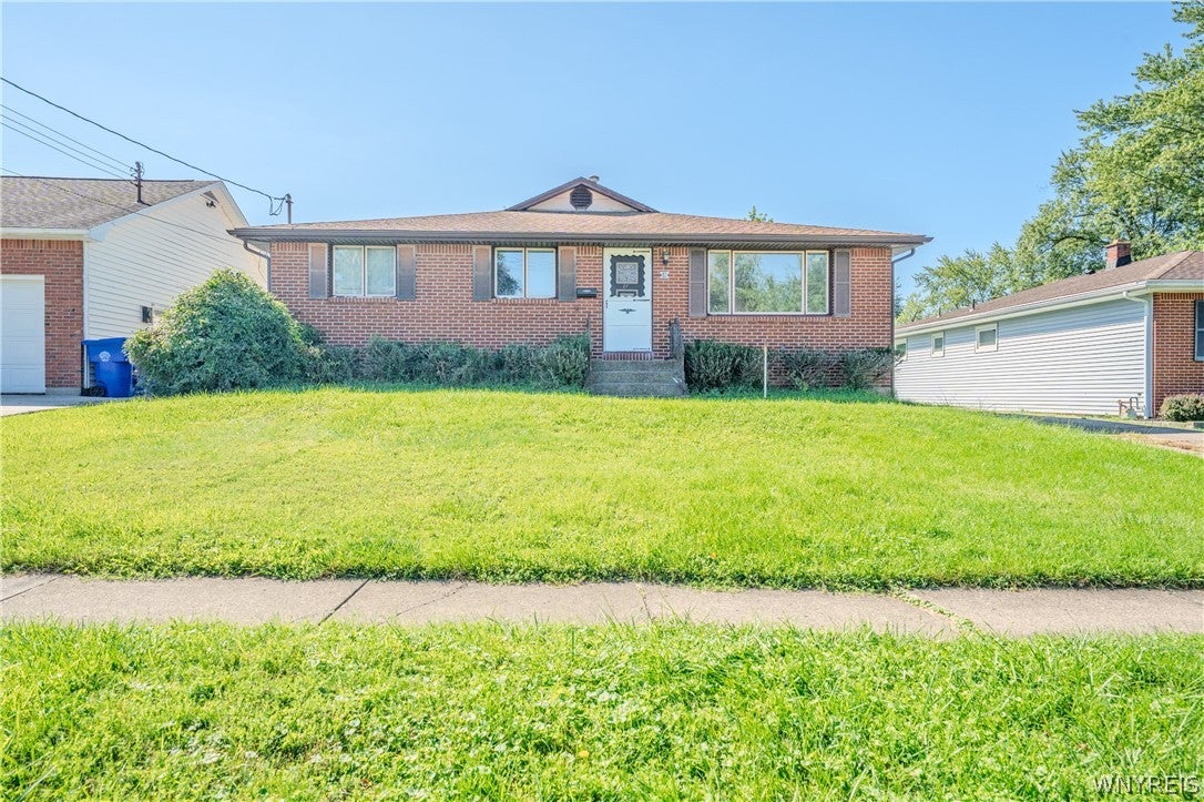 81 Laurelton Drive — photo