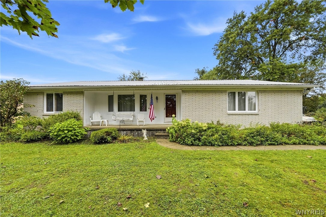 2412 Crittenden Road — photo