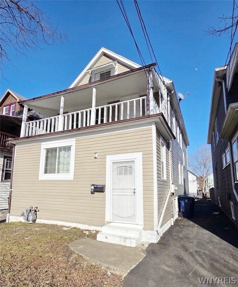 77 Clarence Avenue — photo