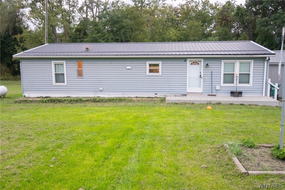 1790 Saltvale Road — photo