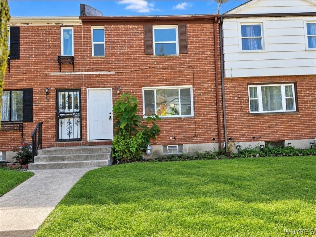 7 Bennett Village — photo