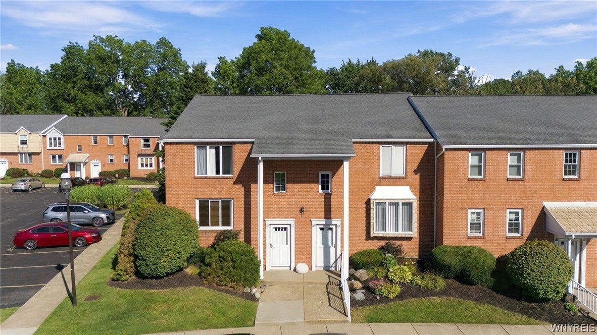 3901 Bowen Road 72 — photo