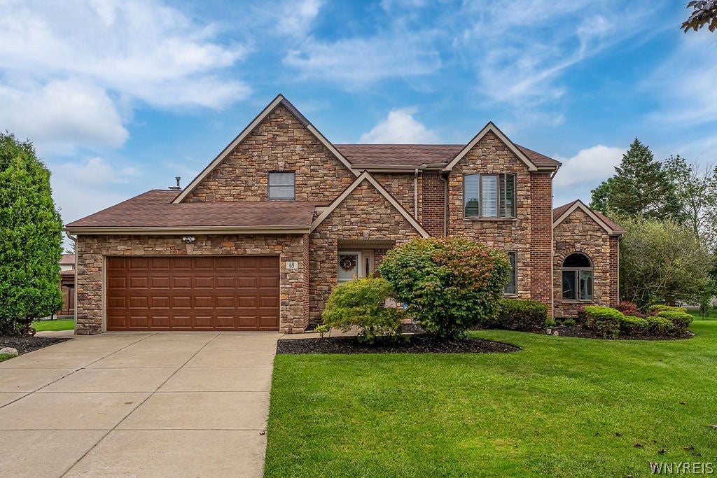 69 Forestview Court — photo