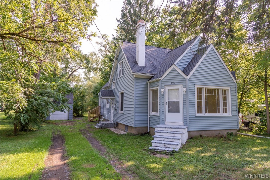 2591 Meadow Lane — photo