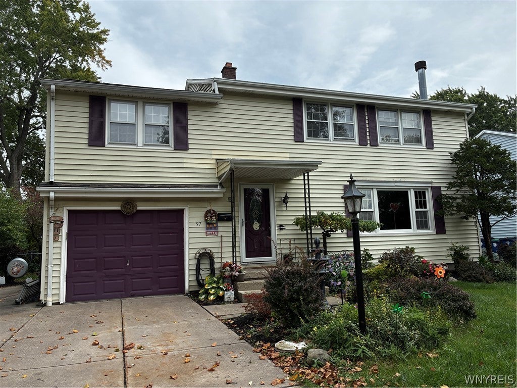 97 Ava Lane — photo