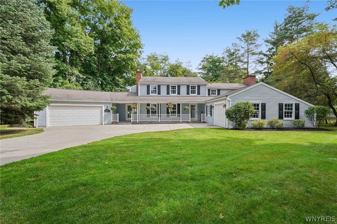 53 Stonehenge Drive — photo