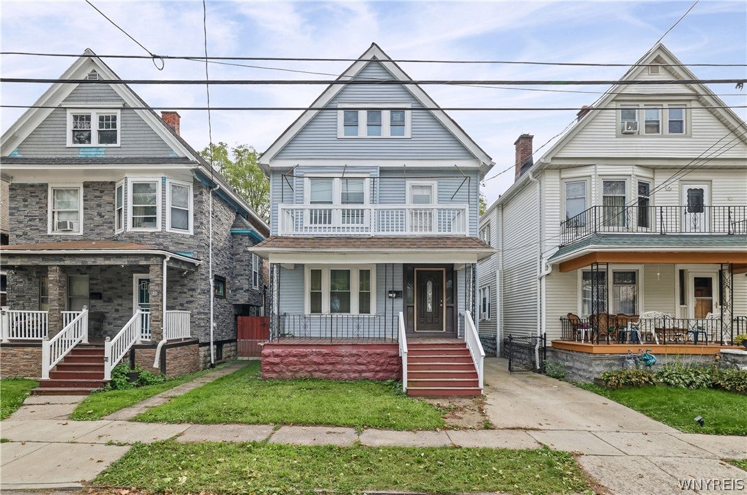83 Wakefield Avenue — photo