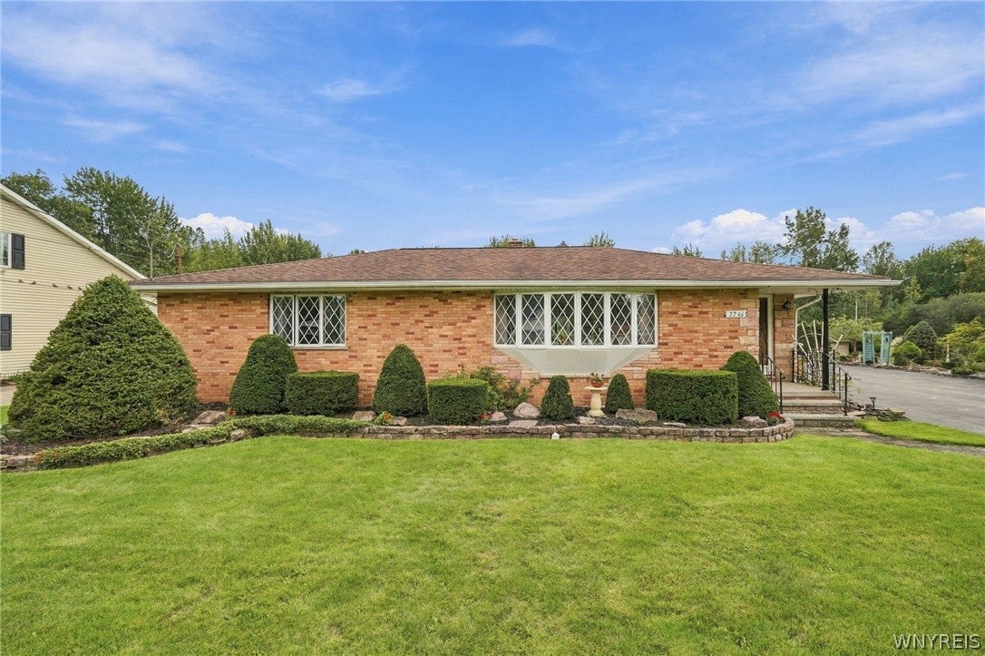 2746 Homeyer Road — photo