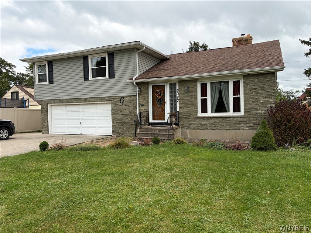 3073 Lewiston Road — photo