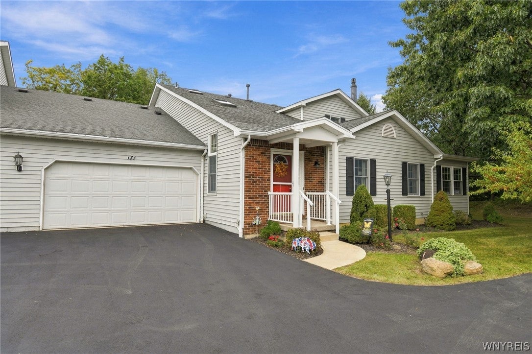 171 Stepping Stone Lane — photo