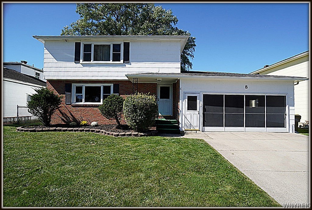 8 Sebring Drive — photo