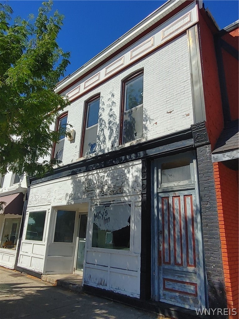 279 Young Street — photo
