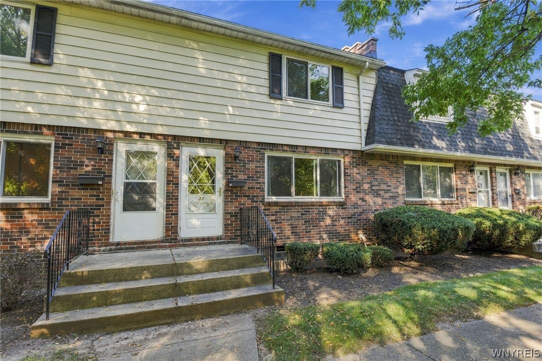 28 Stoneledge Court — photo