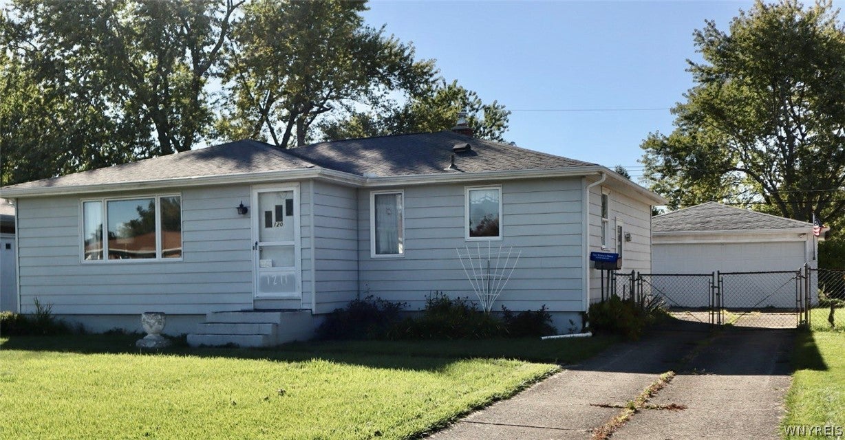 120 Shawnee Place — photo