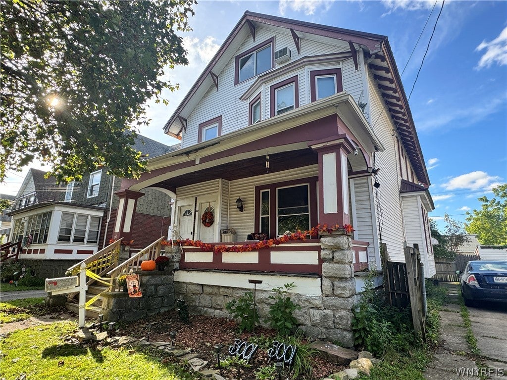 60 Burch Avenue — photo