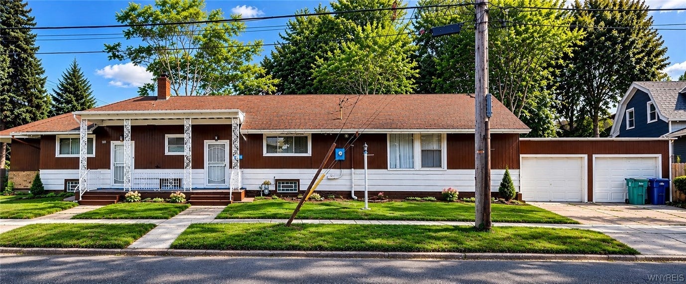 525 E Amherst Street — photo