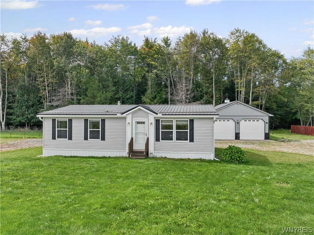 6579 Route 380 — photo