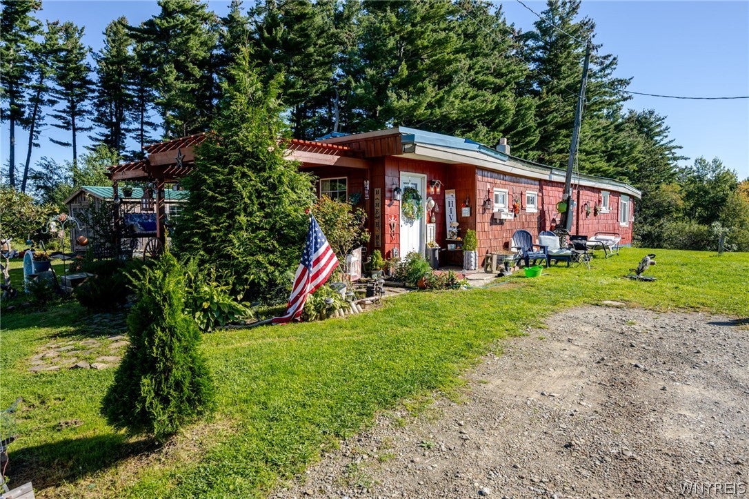 8150 Cummings Road — photo
