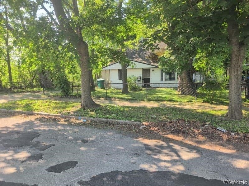 1509 Lafayette Avenue — photo