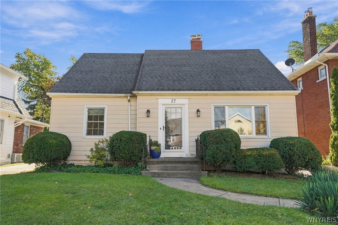 27 Pelham Drive — photo
