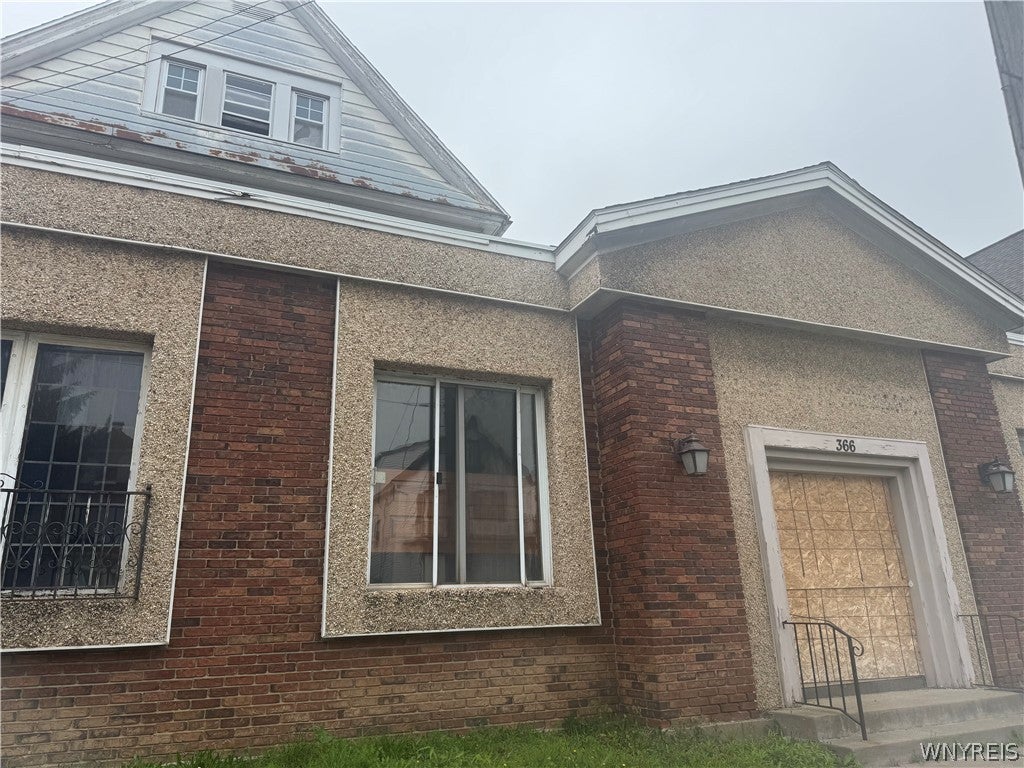 366 Ontario Street — photo