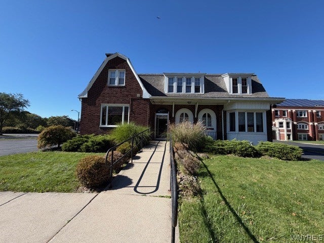 154 Cazenovia Street — photo