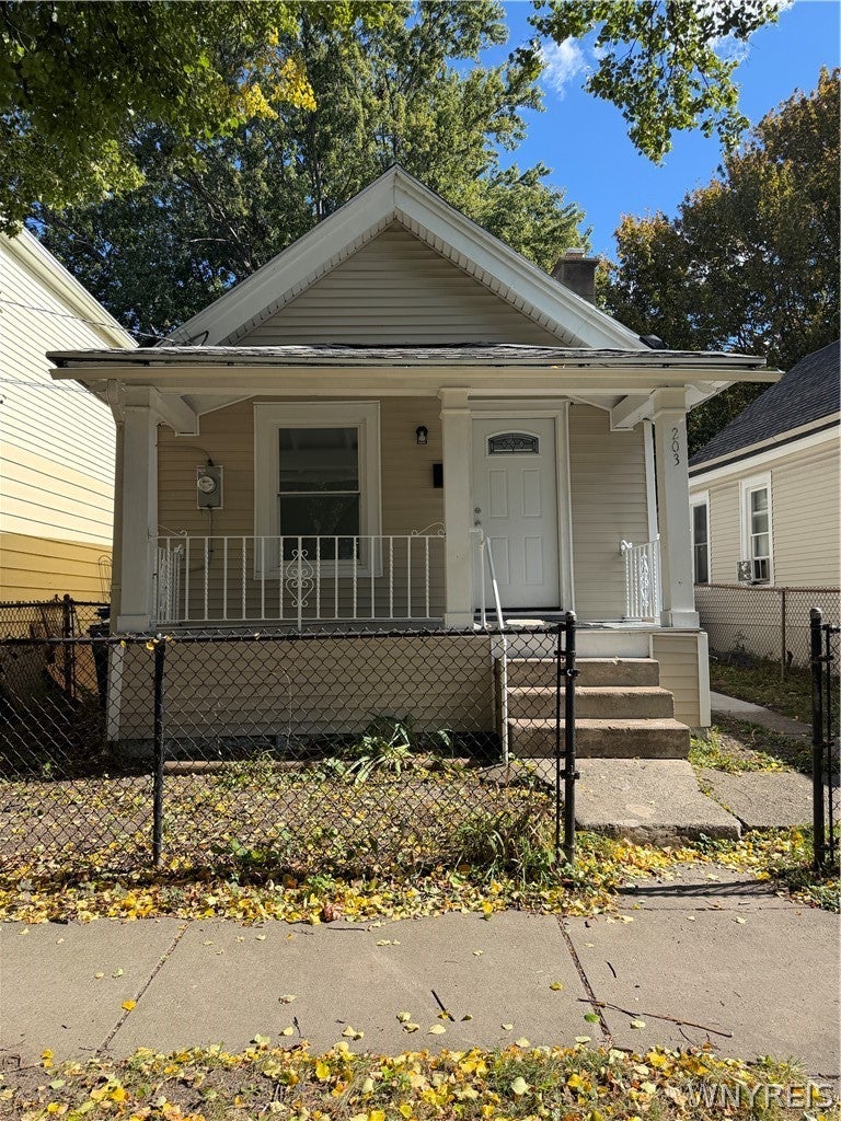 203 Dewitt Street — photo