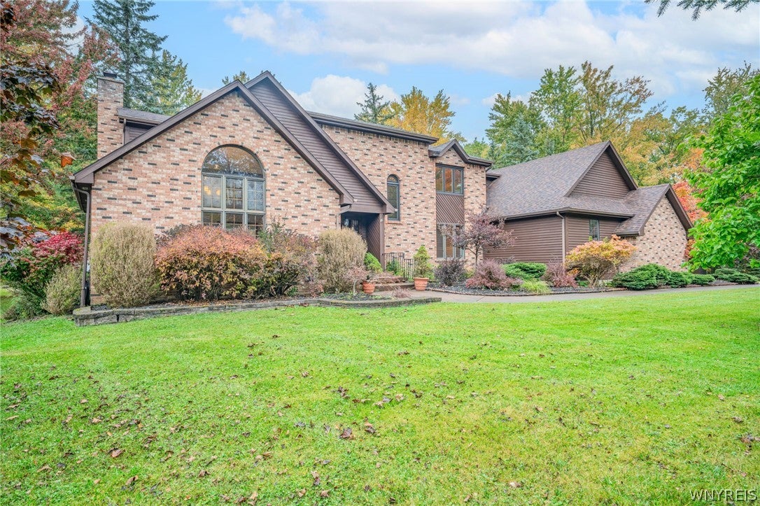 6 Willowbrook Drive — photo