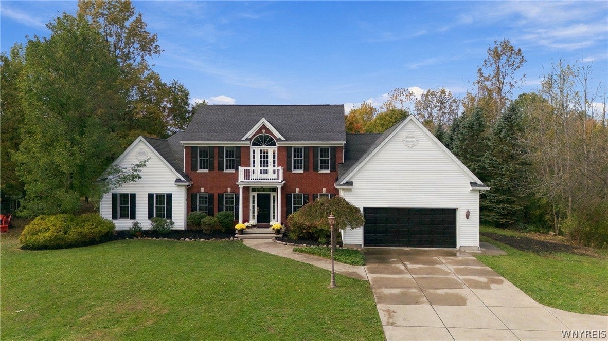 8590 Northfield Road — photo