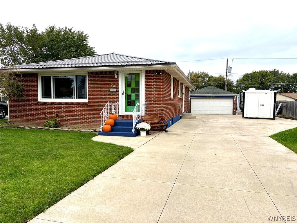 74 Leocrest Court — photo