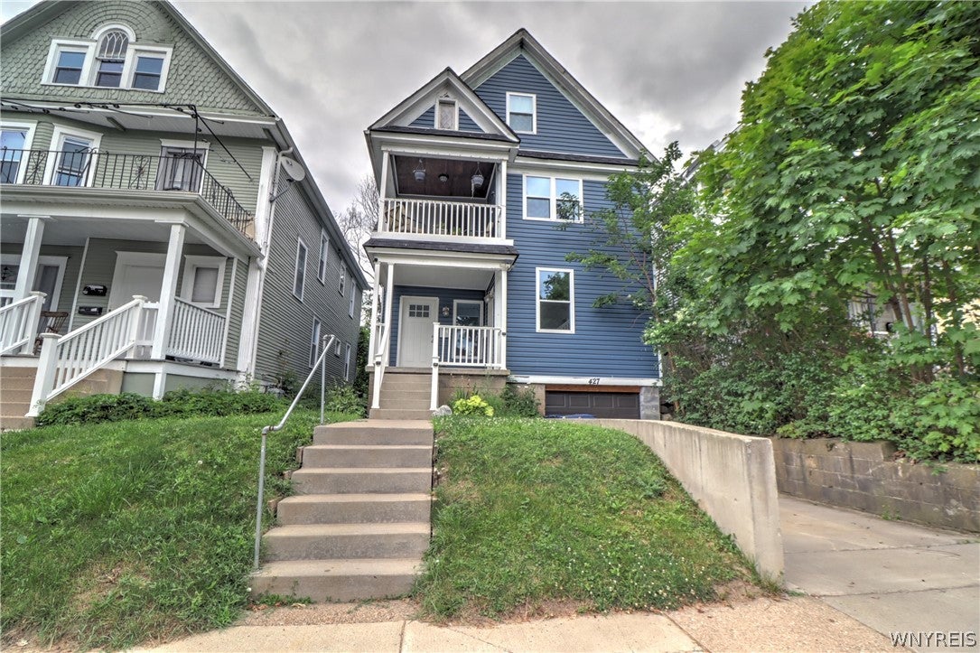 427 Hoyt Street — photo