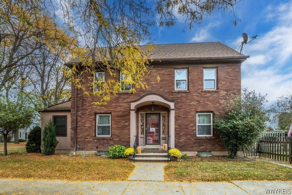 1301 Roselle Avenue — photo
