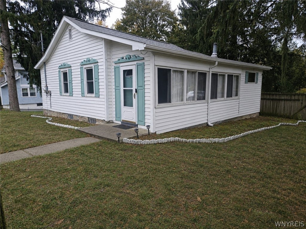 7017 Quaker Road — photo