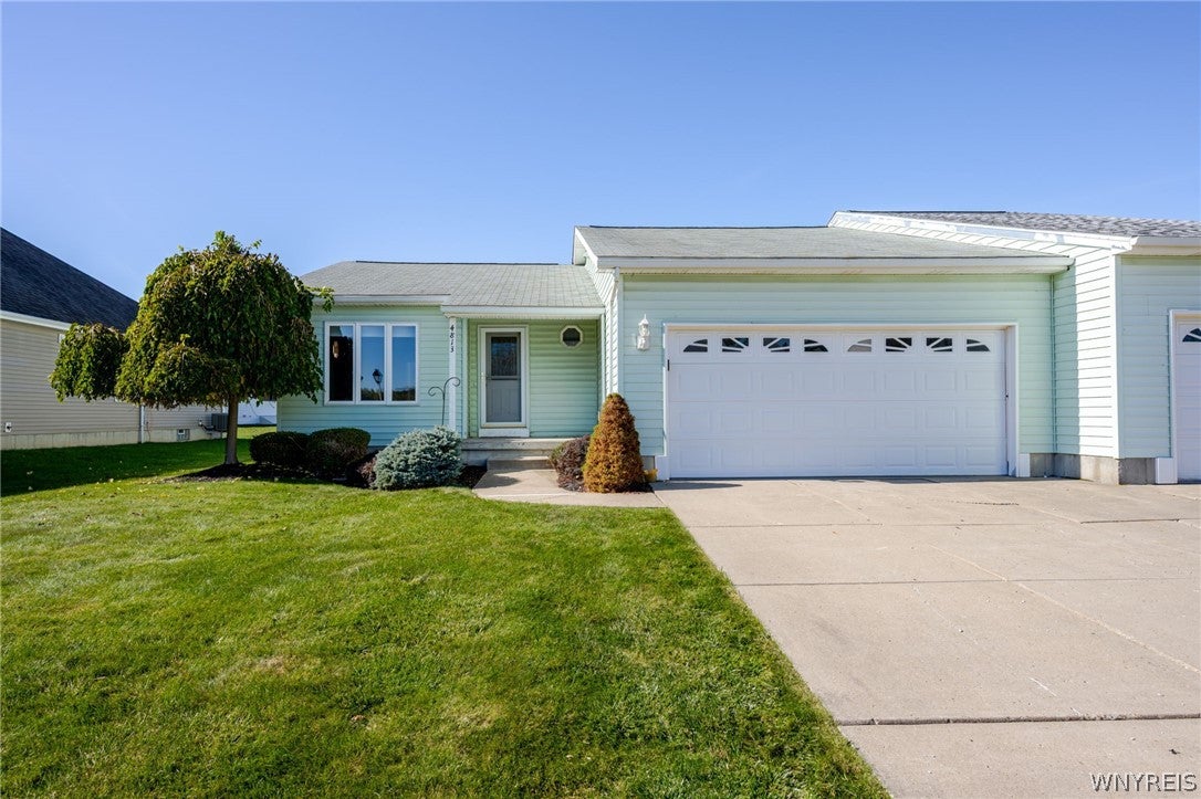 4813 E Highland Parkway — photo