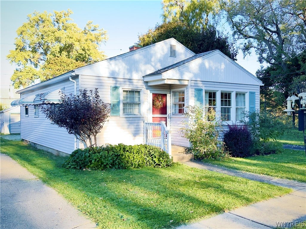 110 Midland Street — photo