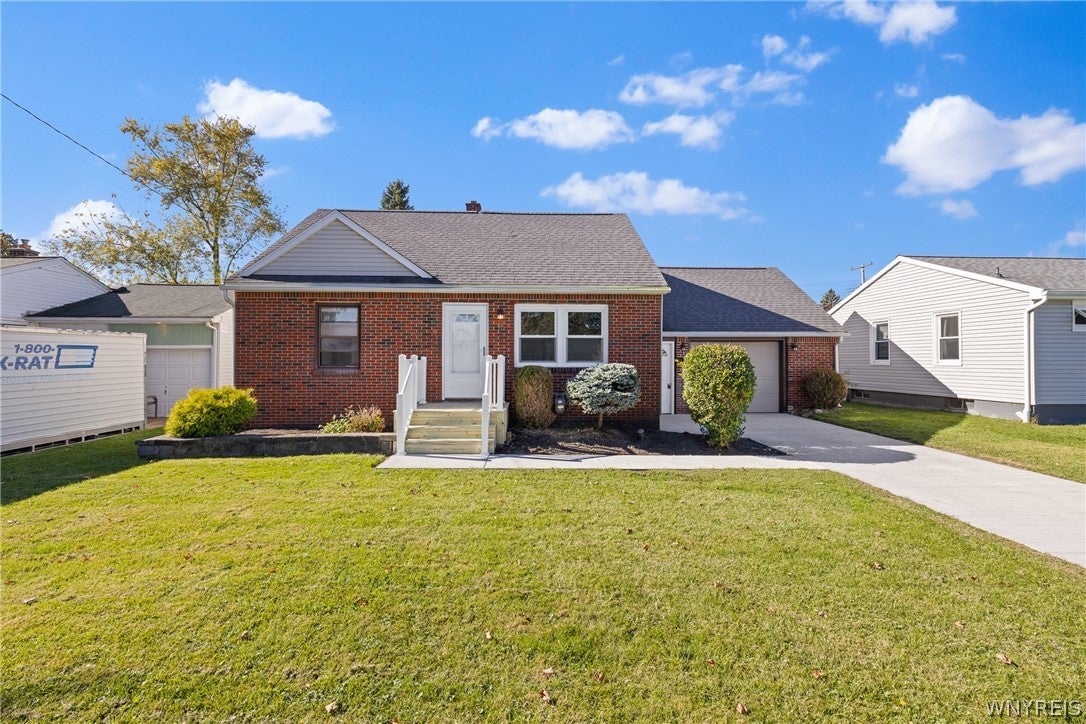 16 Singer Drive — photo