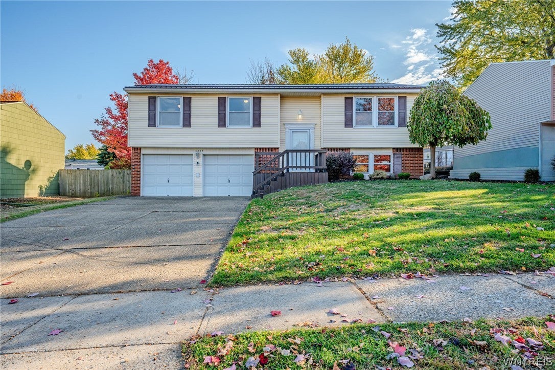 6839 Nettle Creek Drive — photo