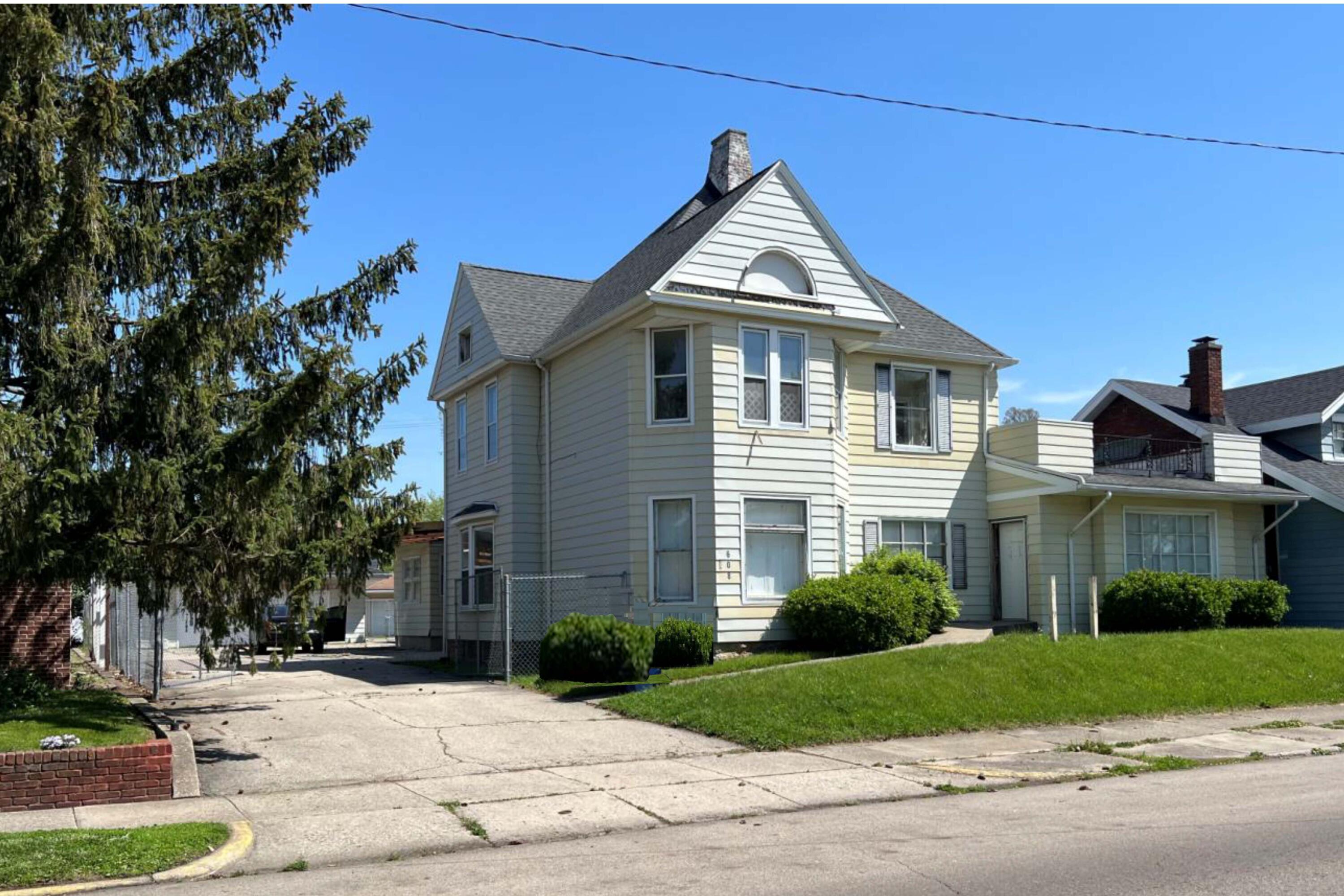 608 W High Street — photo