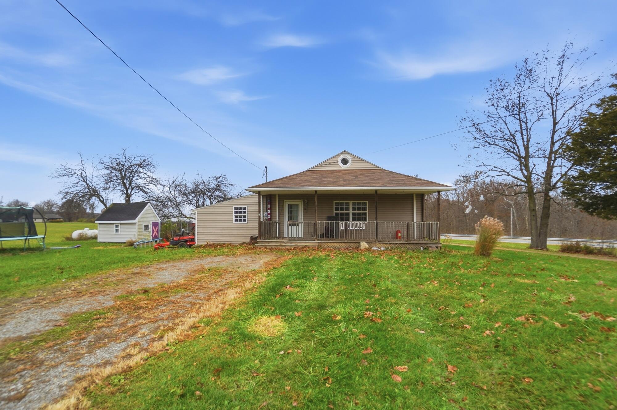 2327 N Phillips Road — photo