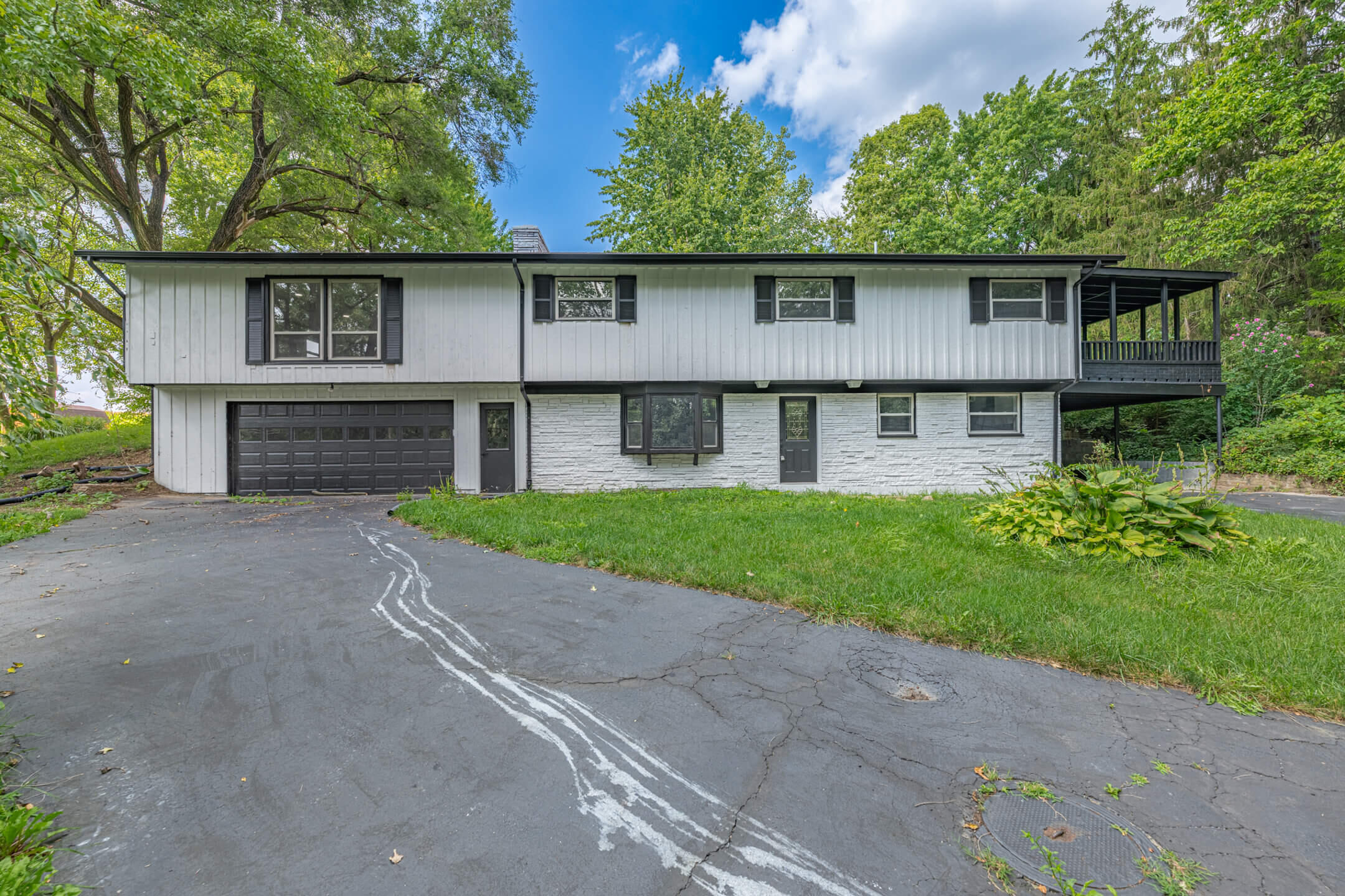 5125 Shiloh Springs Road — photo