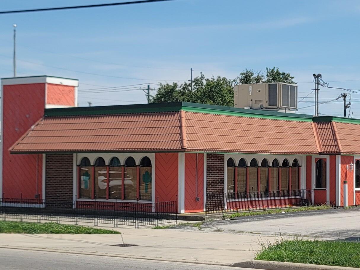 202 W Logan Street — photo
