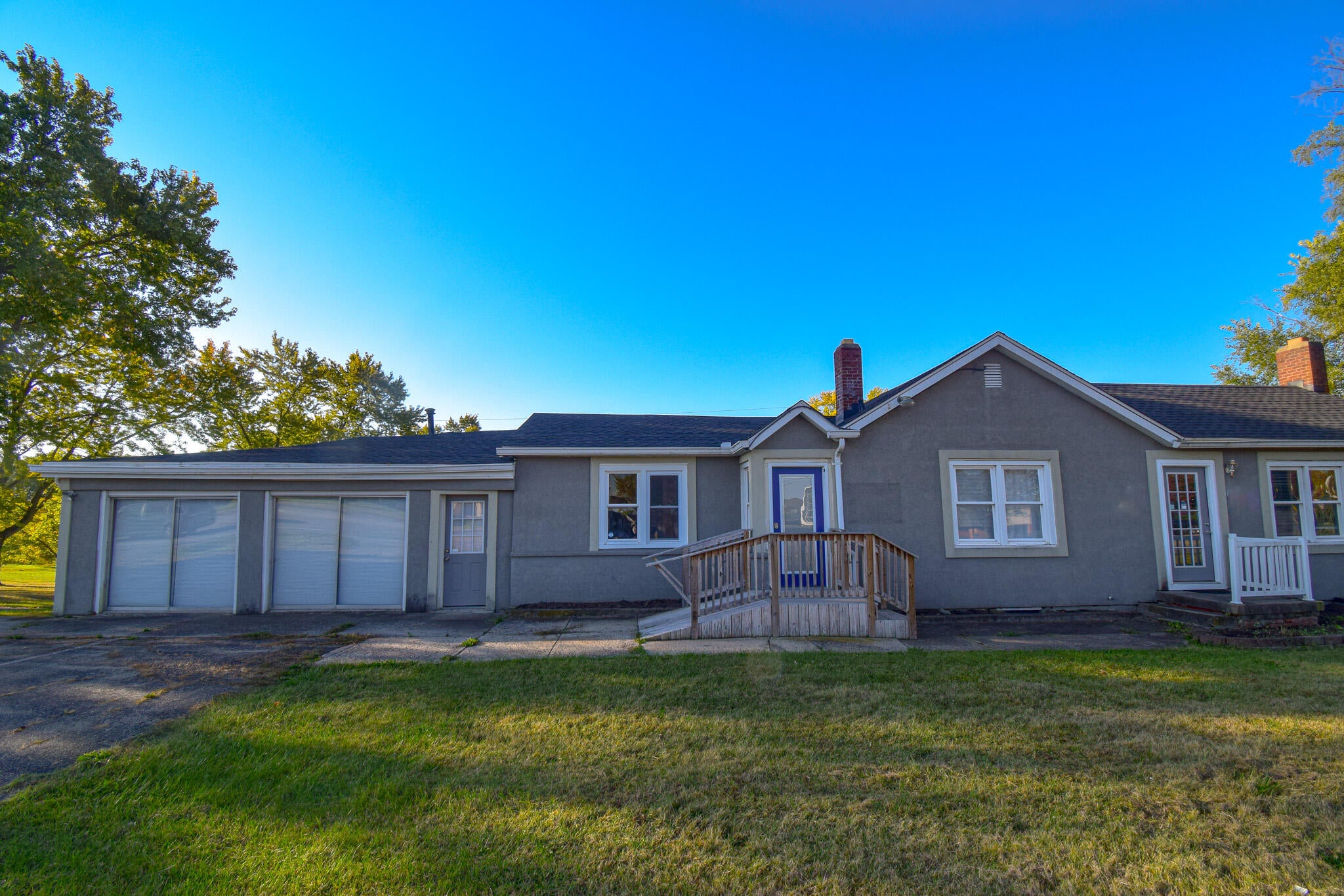 1498 W Main Street — photo 2