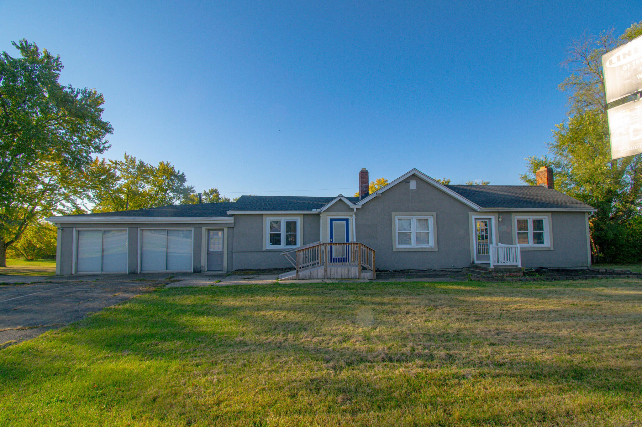 1498 W Main Street — photo 3
