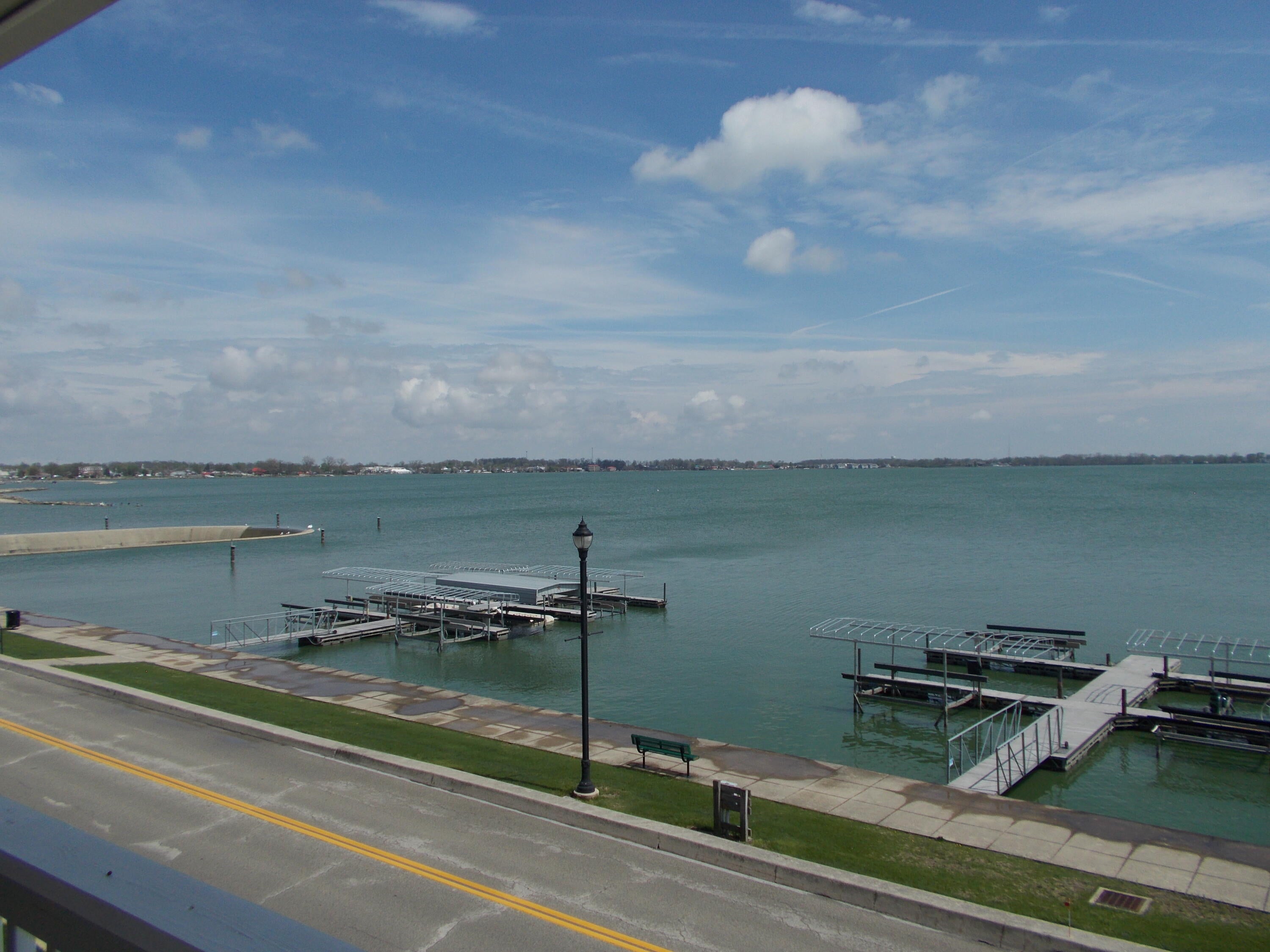 1135 W Bank Road 303 — photo