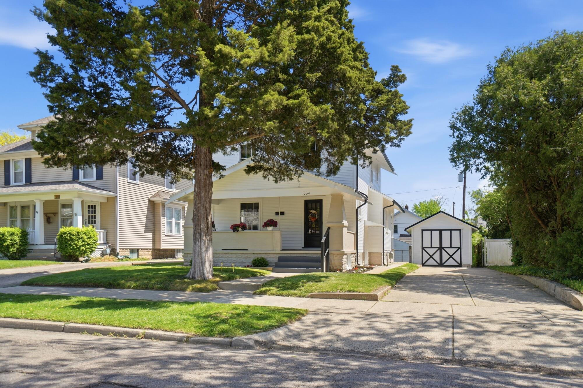 1224 Glenmore Drive — photo