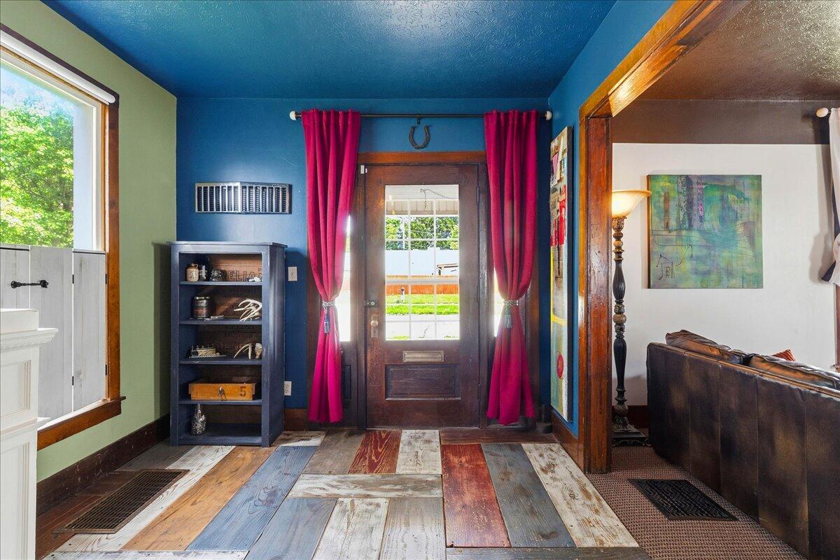 213 E Court Street — photo