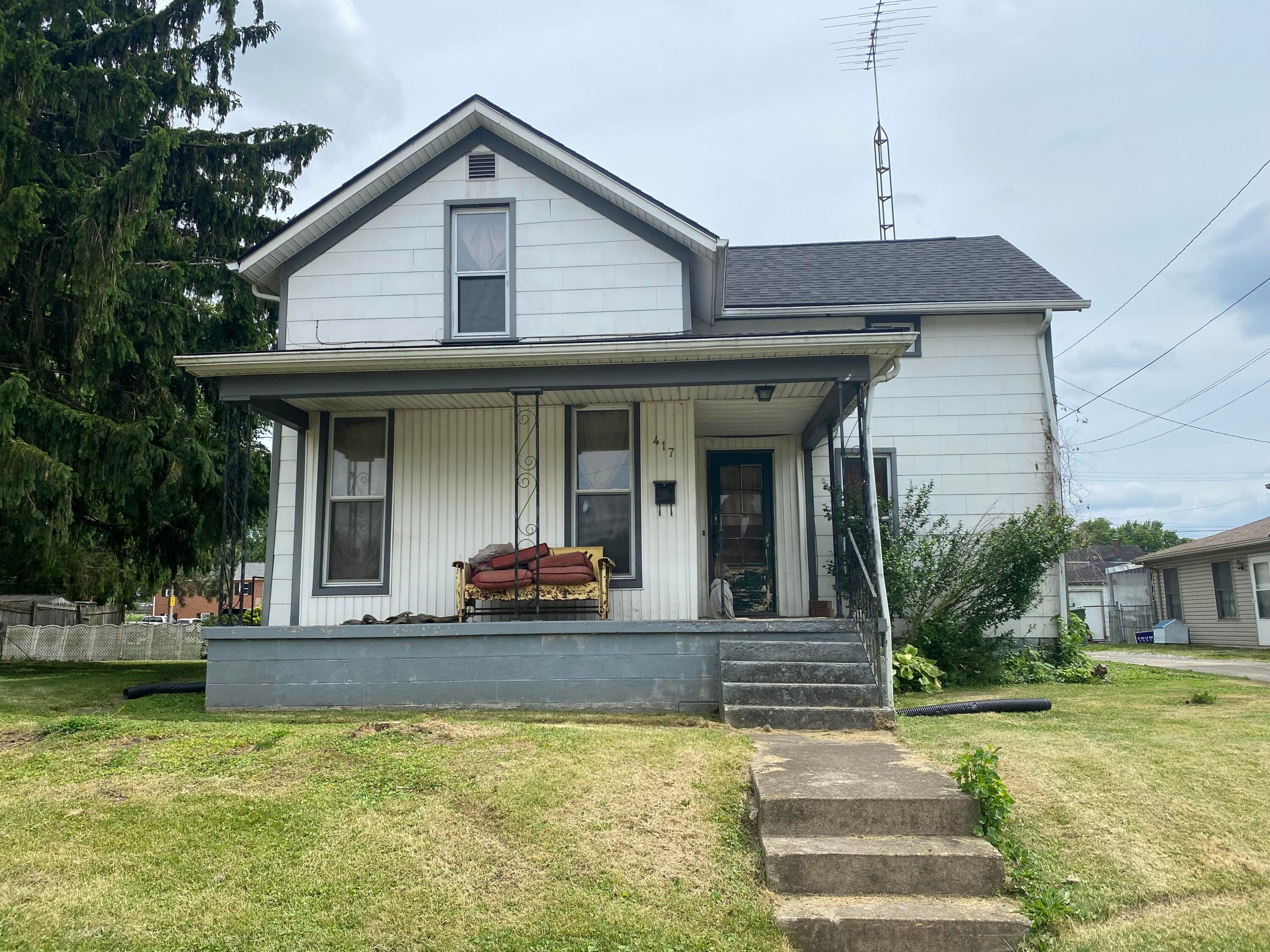 417 E Poplar Street — photo