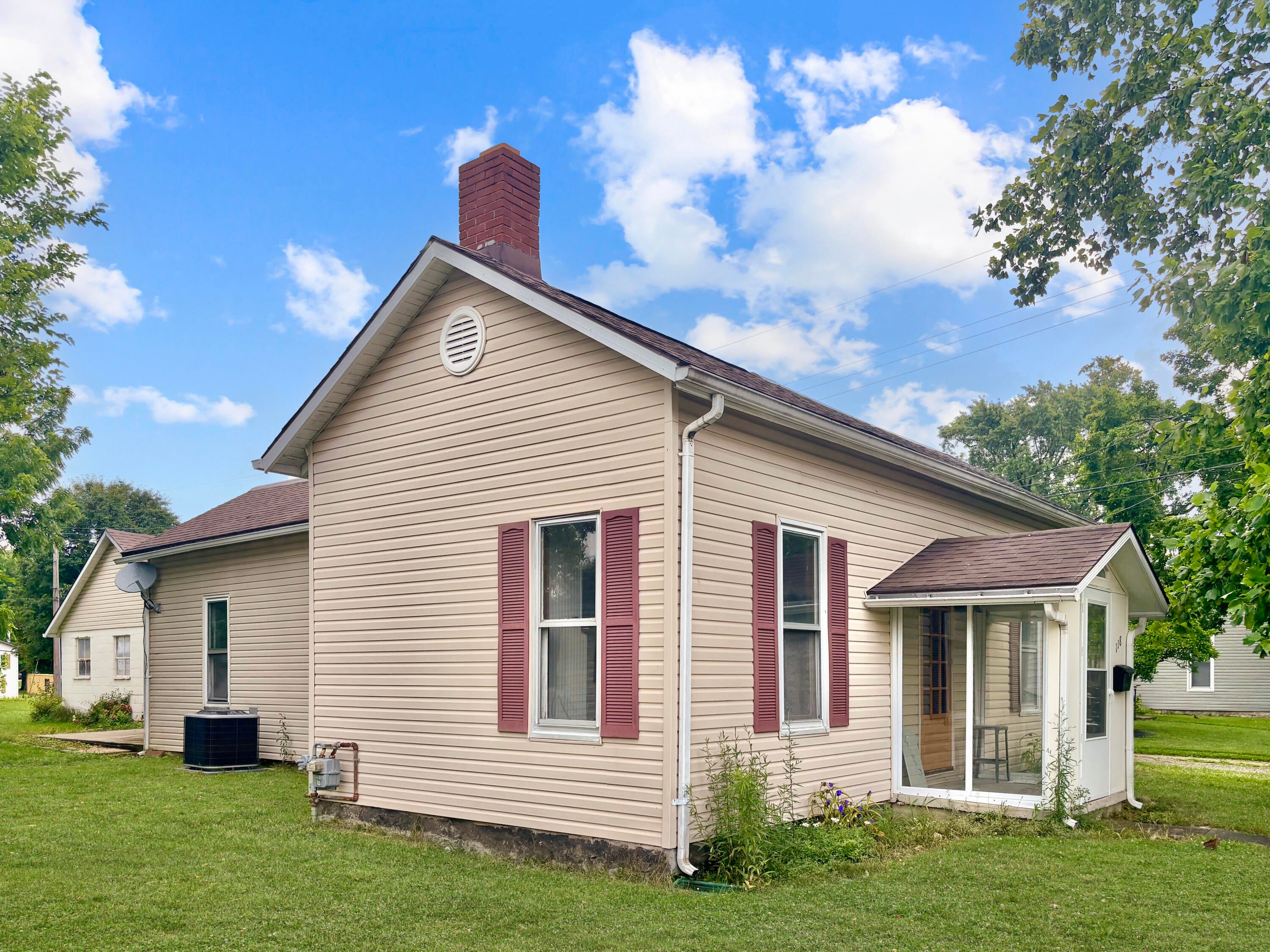 118 E Mechanic Street — photo