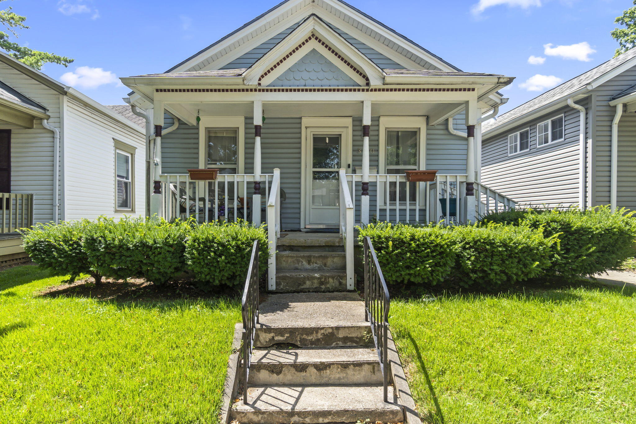 310 W Walnut Street — photo