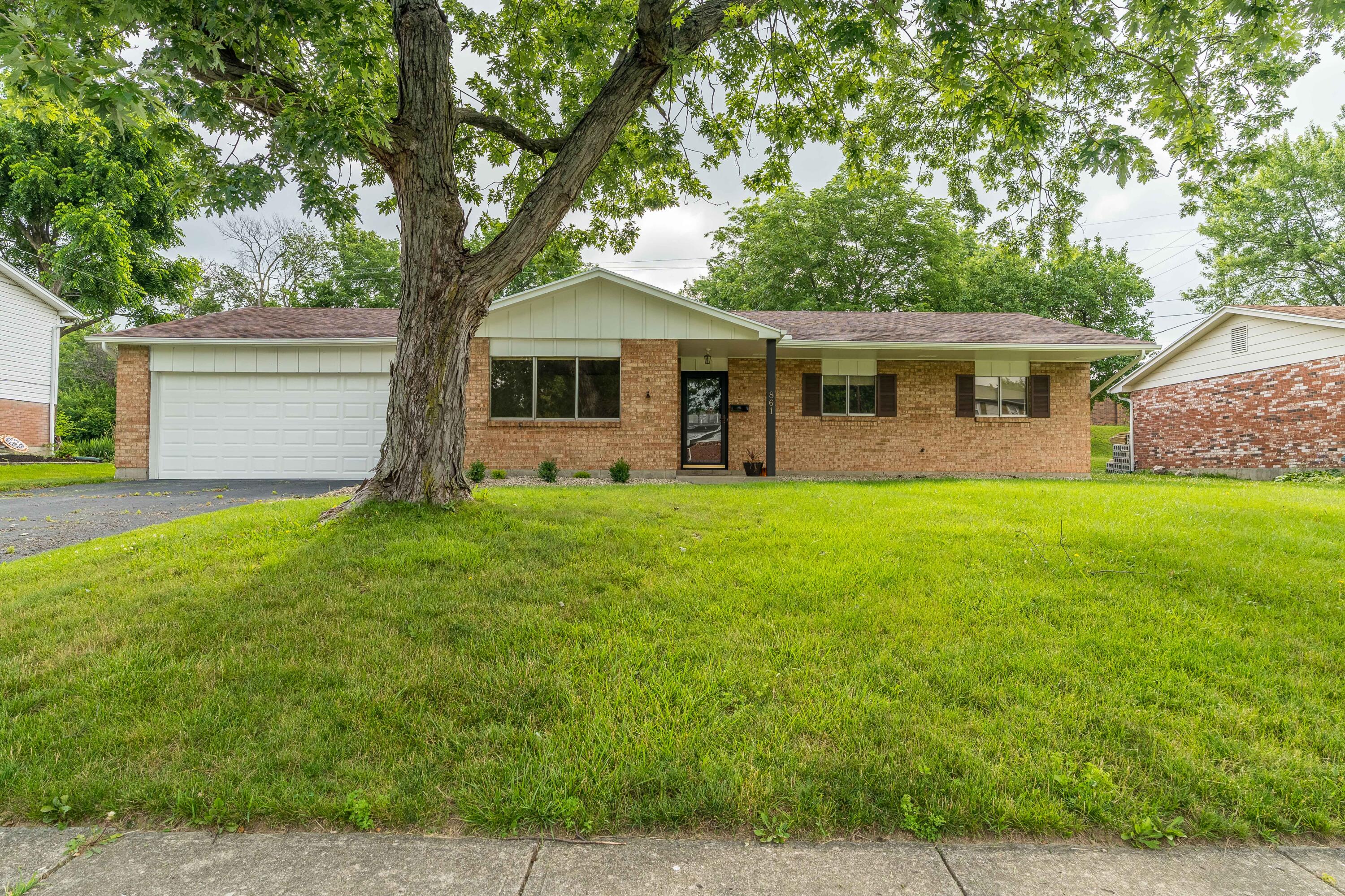 861 Kenbrook Drive — photo